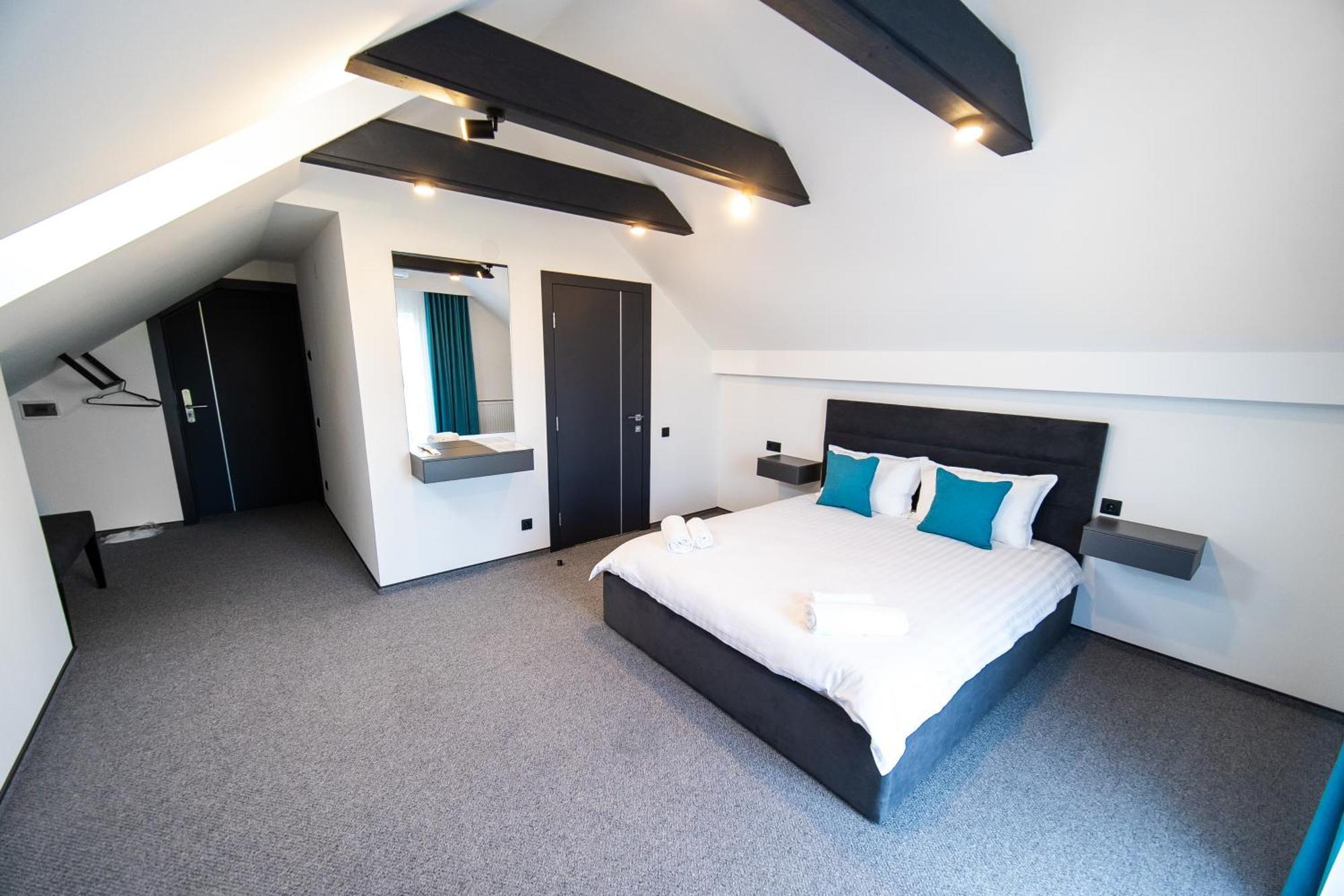 Royal Wood Hotel Rokytne  Εξωτερικό φωτογραφία